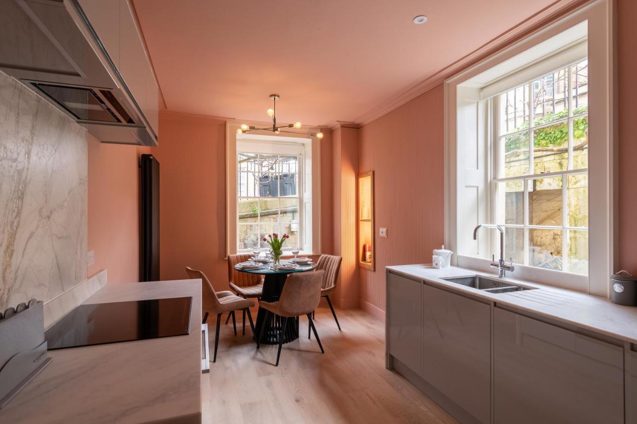 Russell House Suites Bath Exteriér fotografie