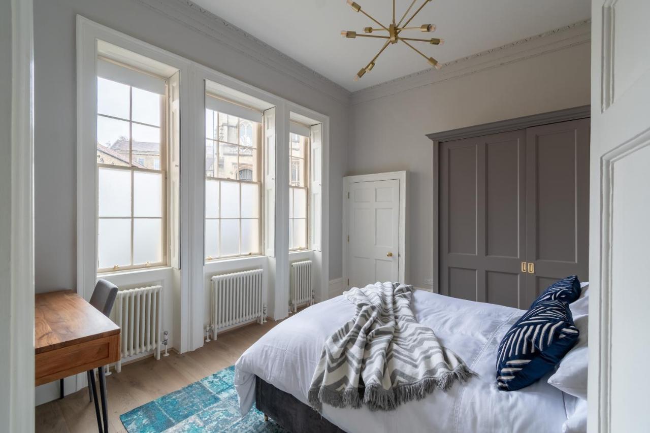 Russell House Suites Bath Exteriér fotografie