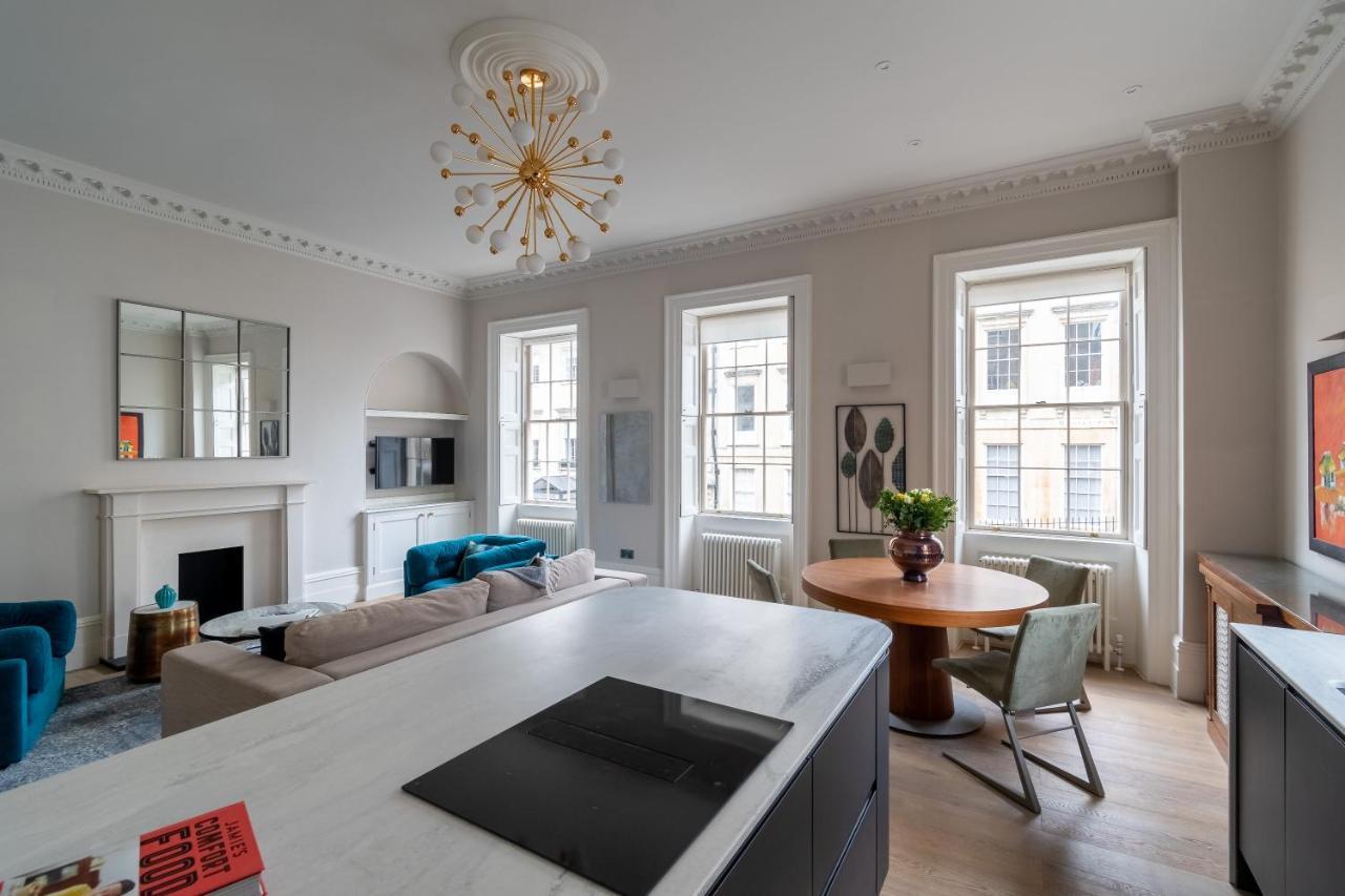 Russell House Suites Bath Exteriér fotografie